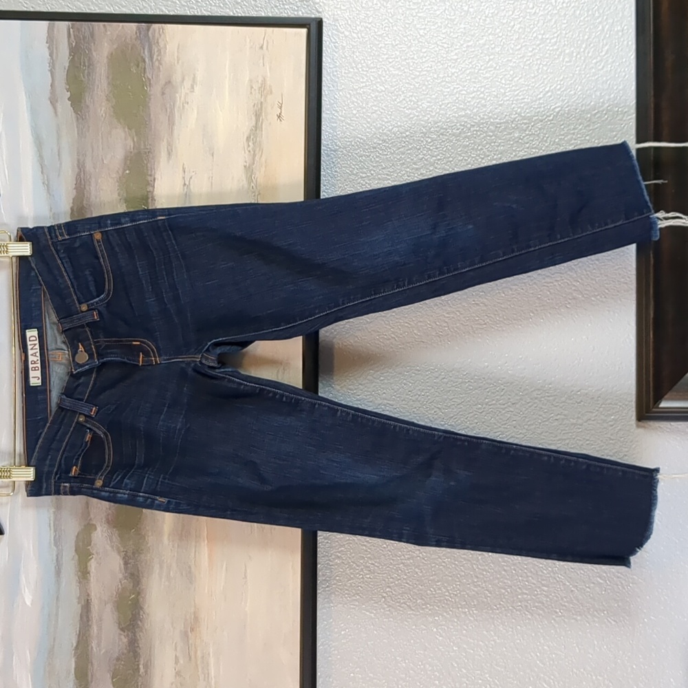 J BRAND STRAIGHT LEG BOYFREIND CUT SKINNY JEAN | RAW HEM |  DARK BLUE | SIZE 24